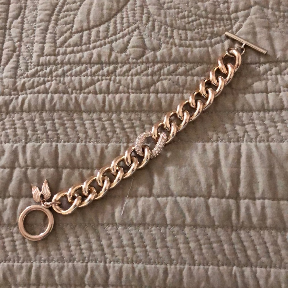 Victoria Secret link bracelet.